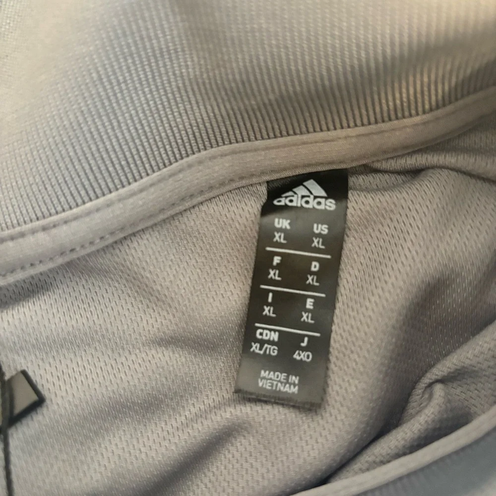 Men’s Adidas Flyers Performance Polo - Picture 2 of 7
